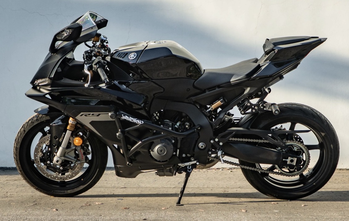 2027 Yamaha YZF-R9 - Image 1