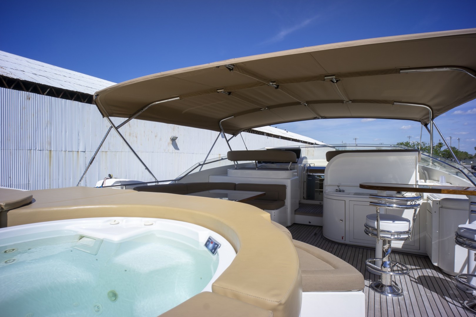 2000 Ferretti Yachts Custom Line 94 - Image 45
