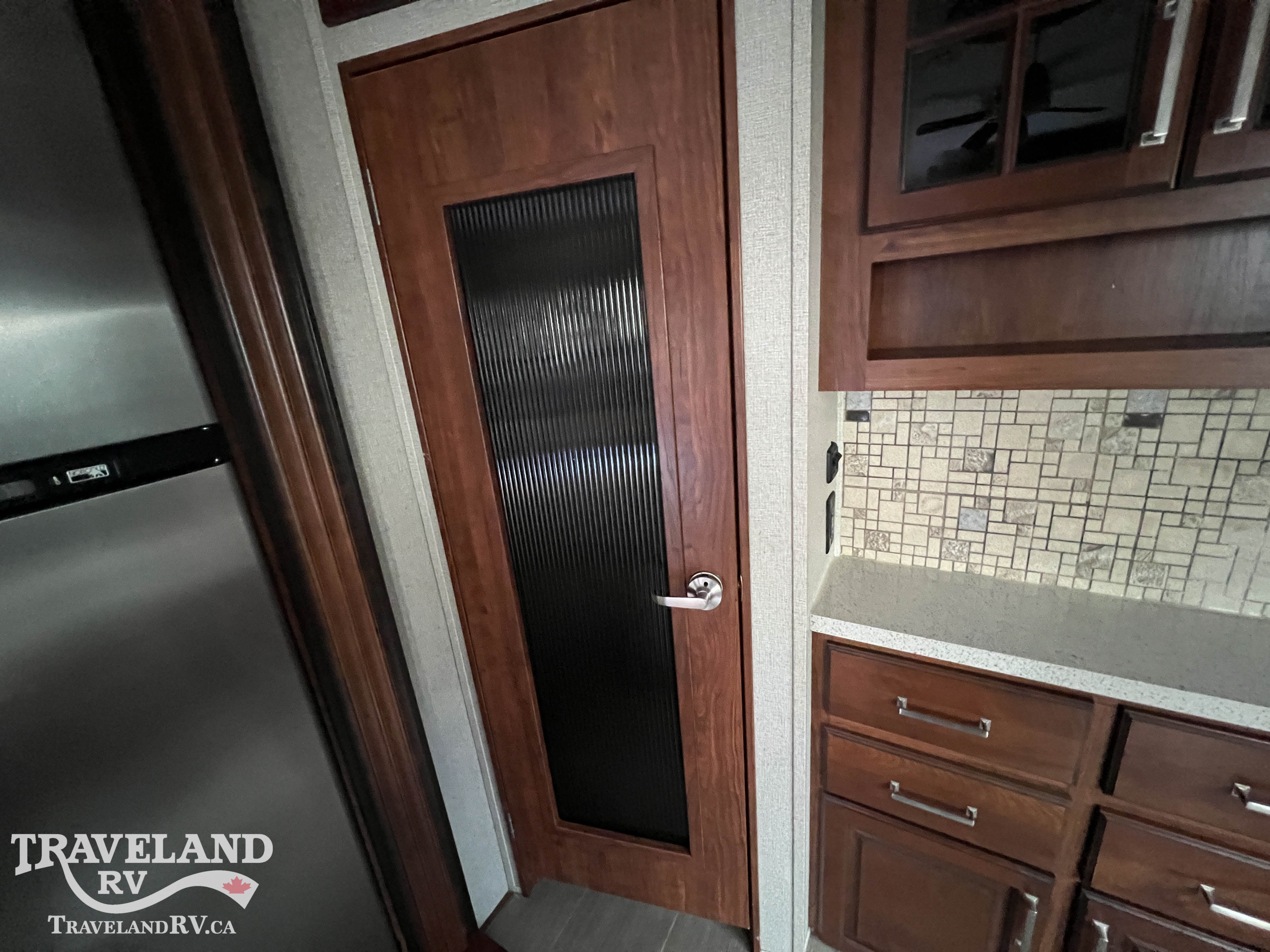 2019 Keystone Avalanche 385BG - Image 13
