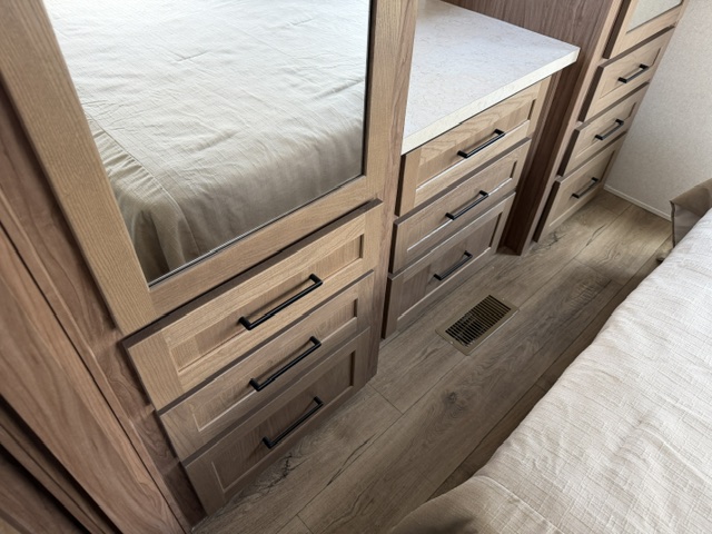 2027 KROPF LAKESIDE 8182WD - Image 30