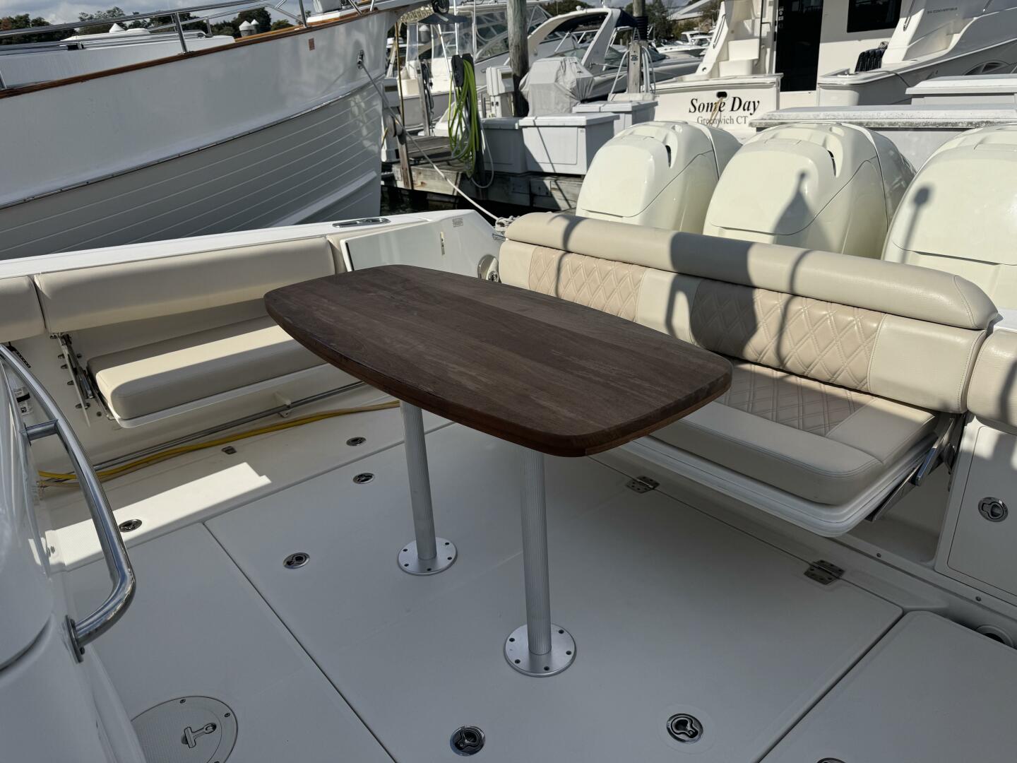 2017 Boston Whaler 370 Outrage - Image 8