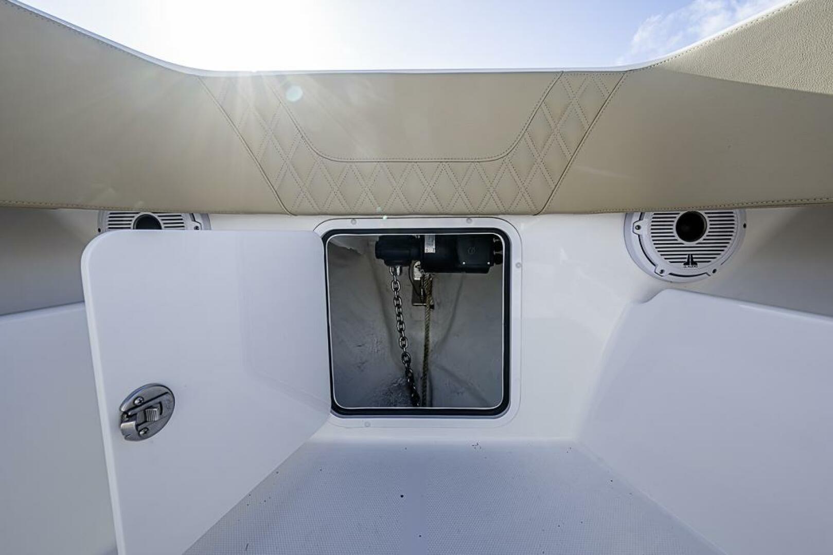 2023 Invincible 33 Open Fisherman Base - Image 6