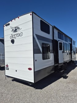 2027 JAYCO JAY FLIGHT BUNGALOW JAYLOFTDS - Image 2