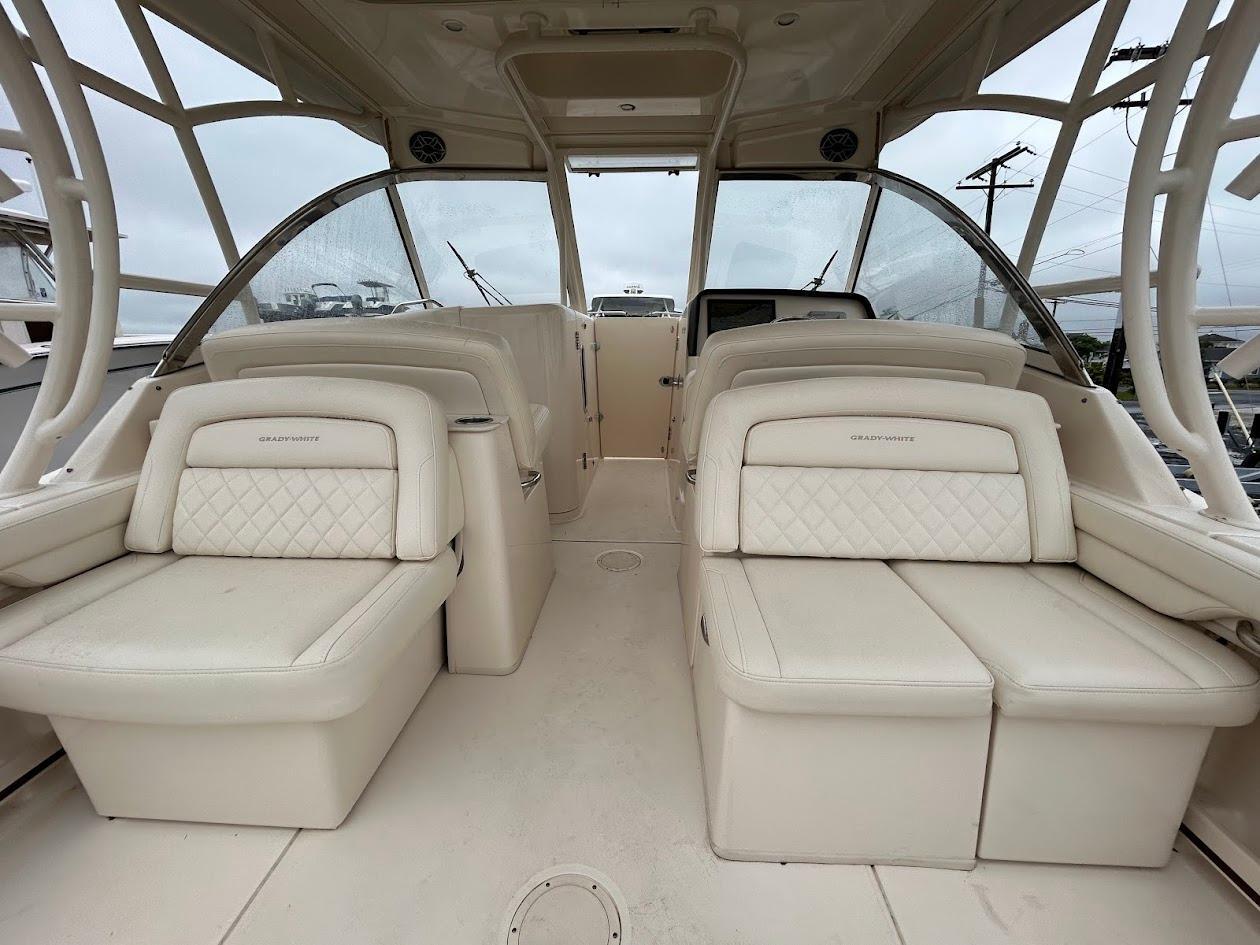  2019 Grady-White Freedom 325 - Image 8