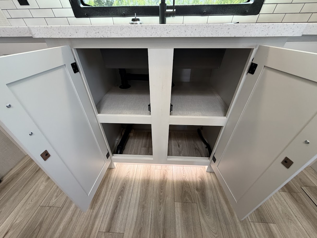 2026 VENTURE RV SPORTTREK 333VFK - Image 38