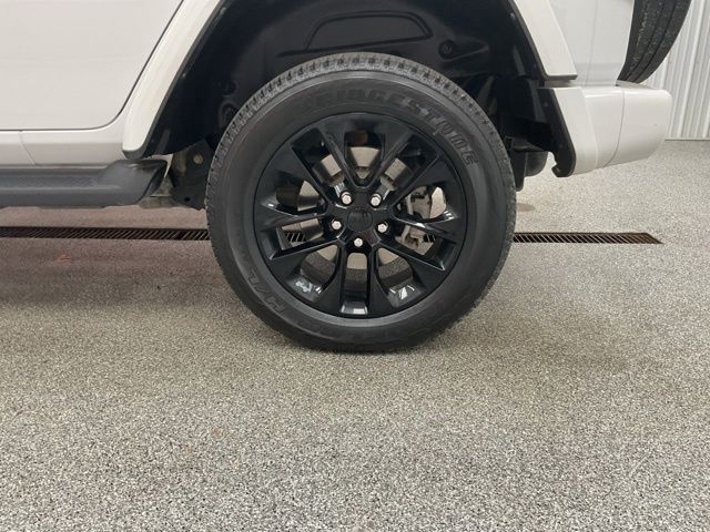 2022 Jeep Wrangler Util 4D Sahara High Altitude 4WD I4 - Image 9