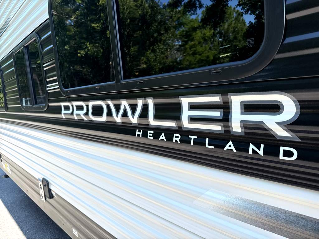 2027 HEARTLAND PROWLER 2600BH - Image 8