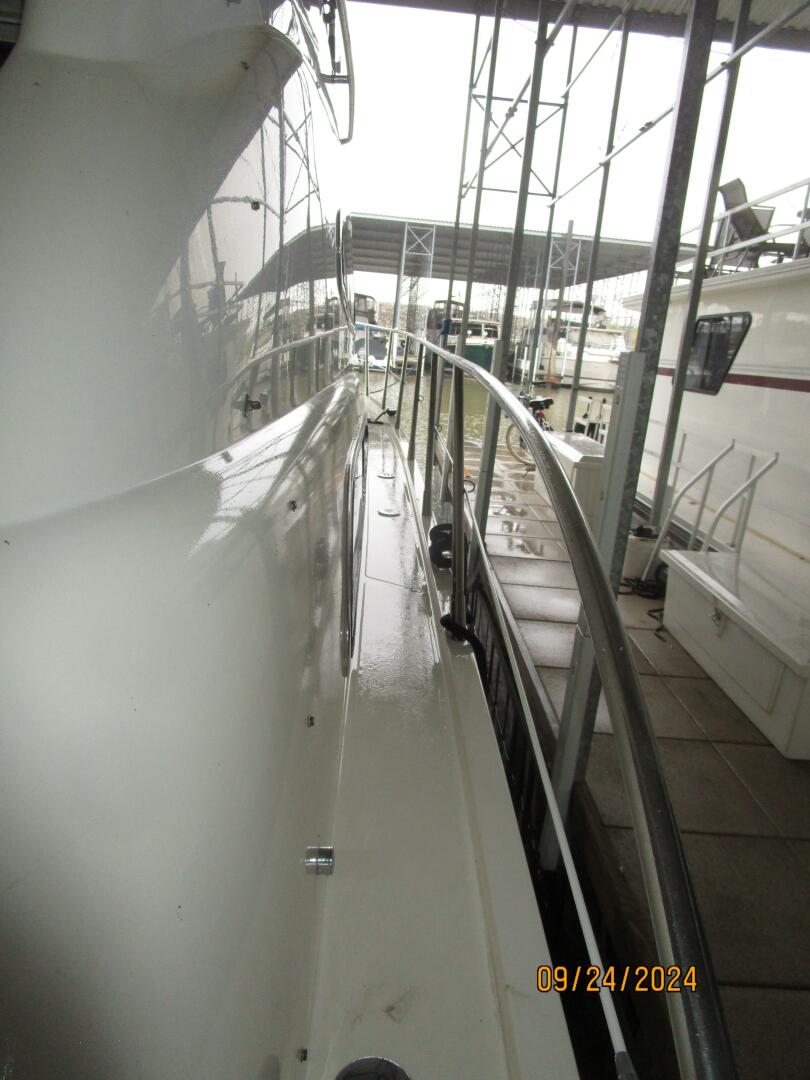 2002 Sealine T47 - Image 16