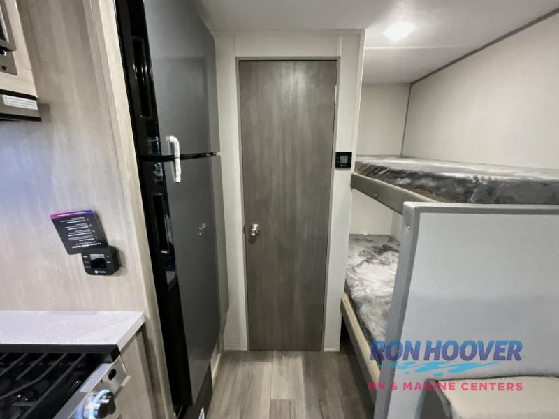 2026 COACHMEN 164BHX - Image 19