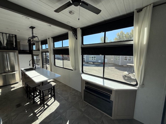 2023 Forest River Salem Grand Villa 42VIEW - Image 27