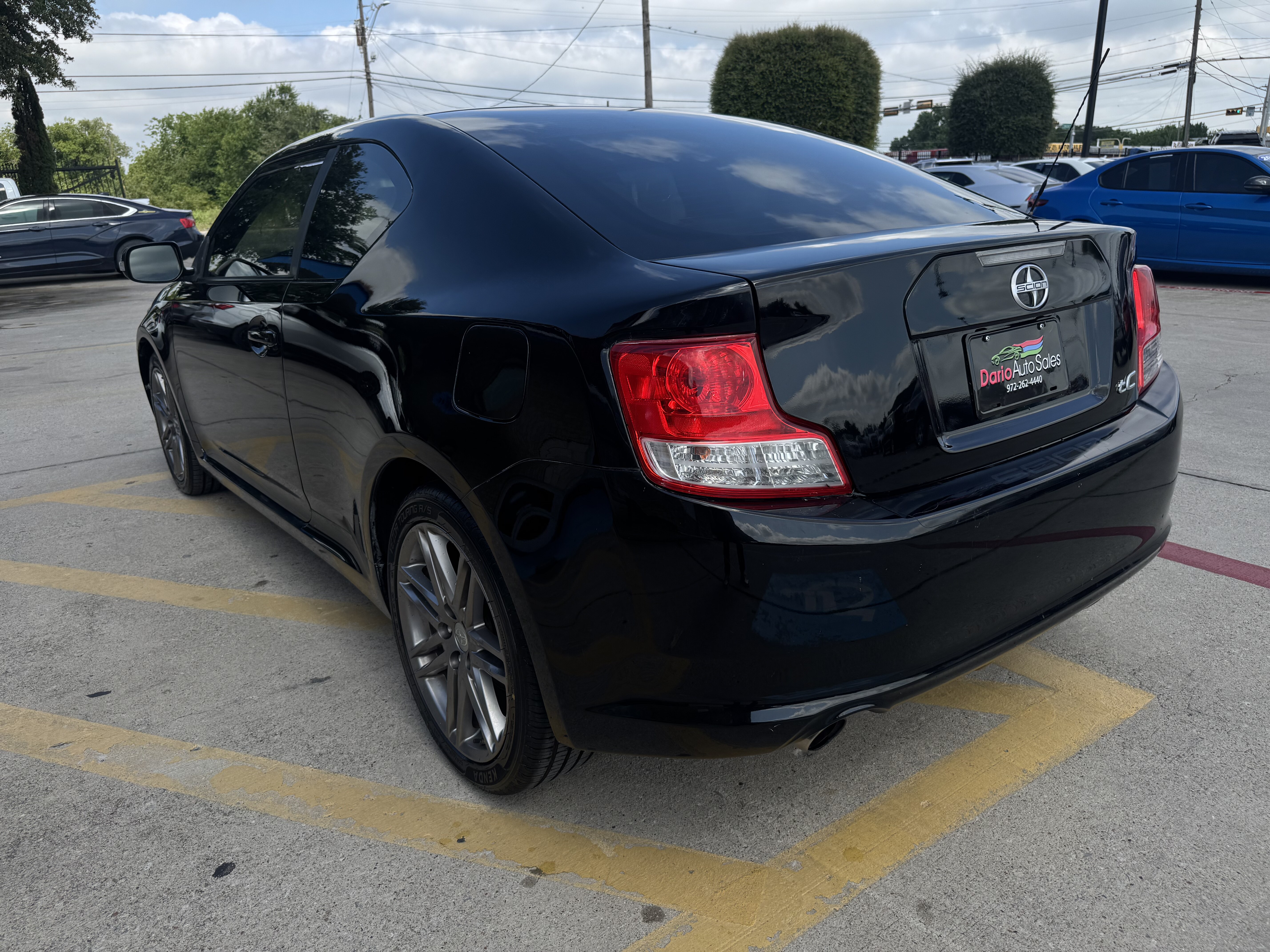 2012 Scion tC-4 Cyl. Liftback 3D - Image 10