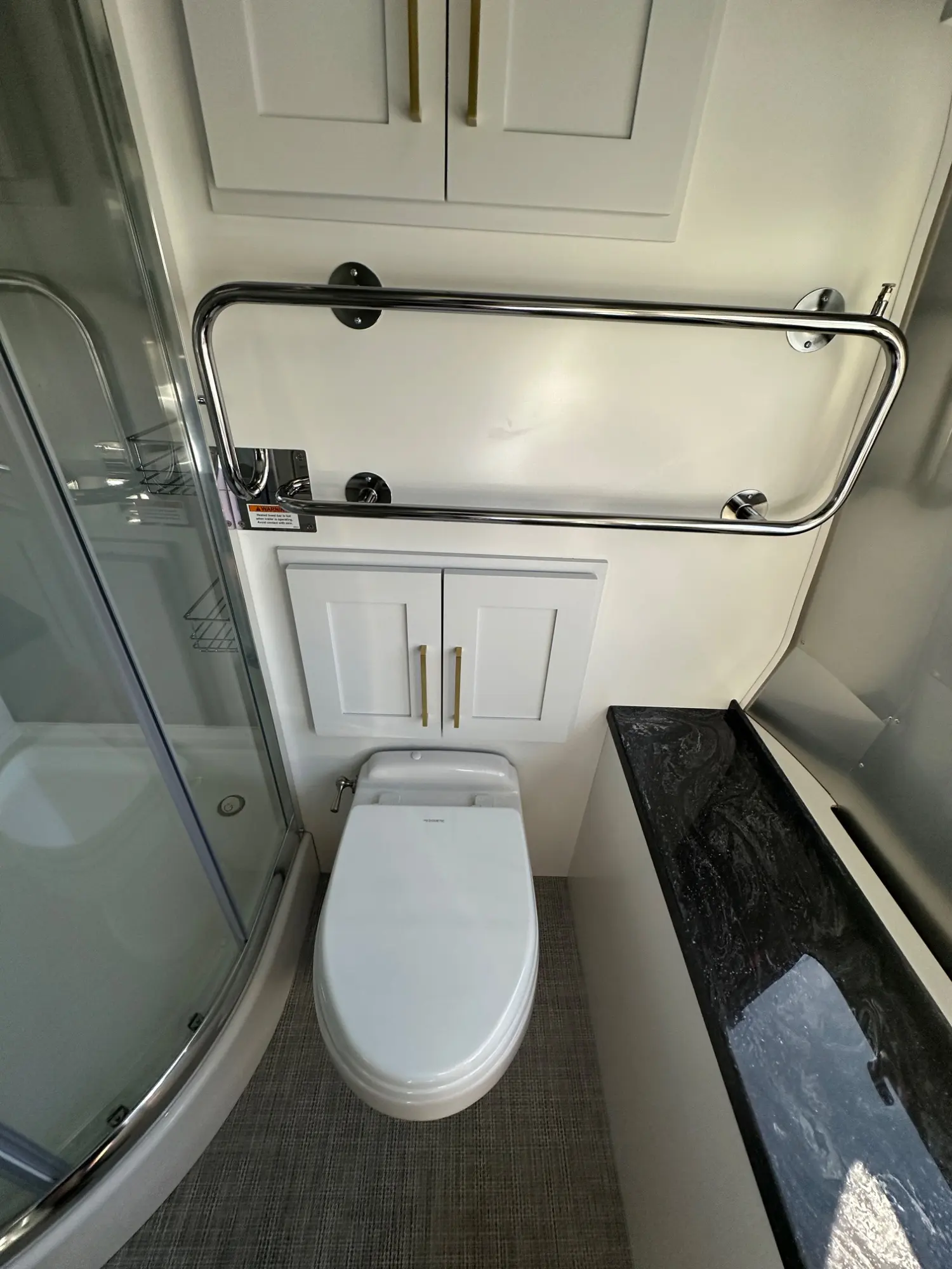 2027 Airstream Classic 33FBT - Image 15