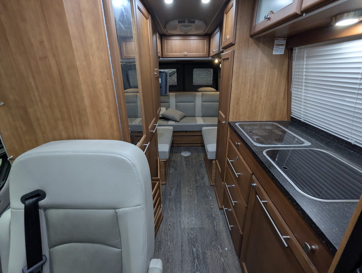 2016 Roadtrek CS Adventurous XL Edition - Image 21