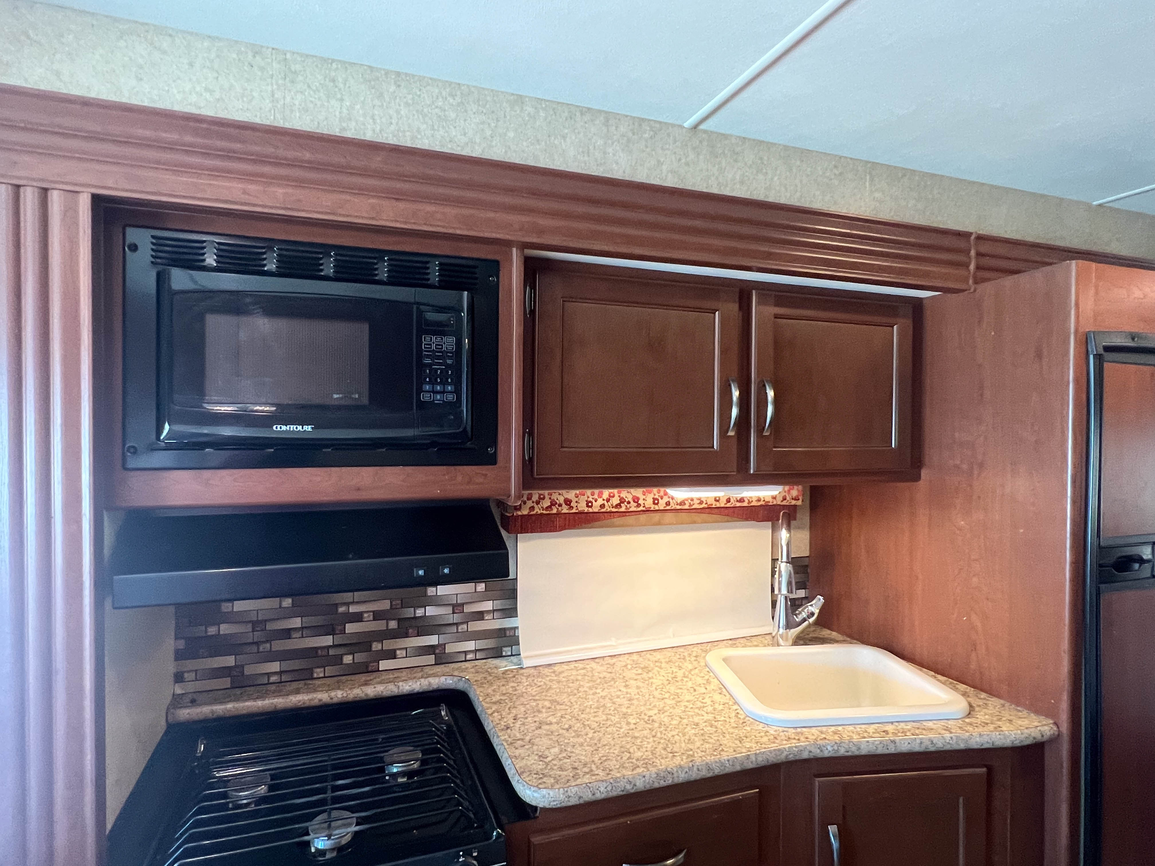 2015 Thor Motor Coach ACE 27.1 - Image 20