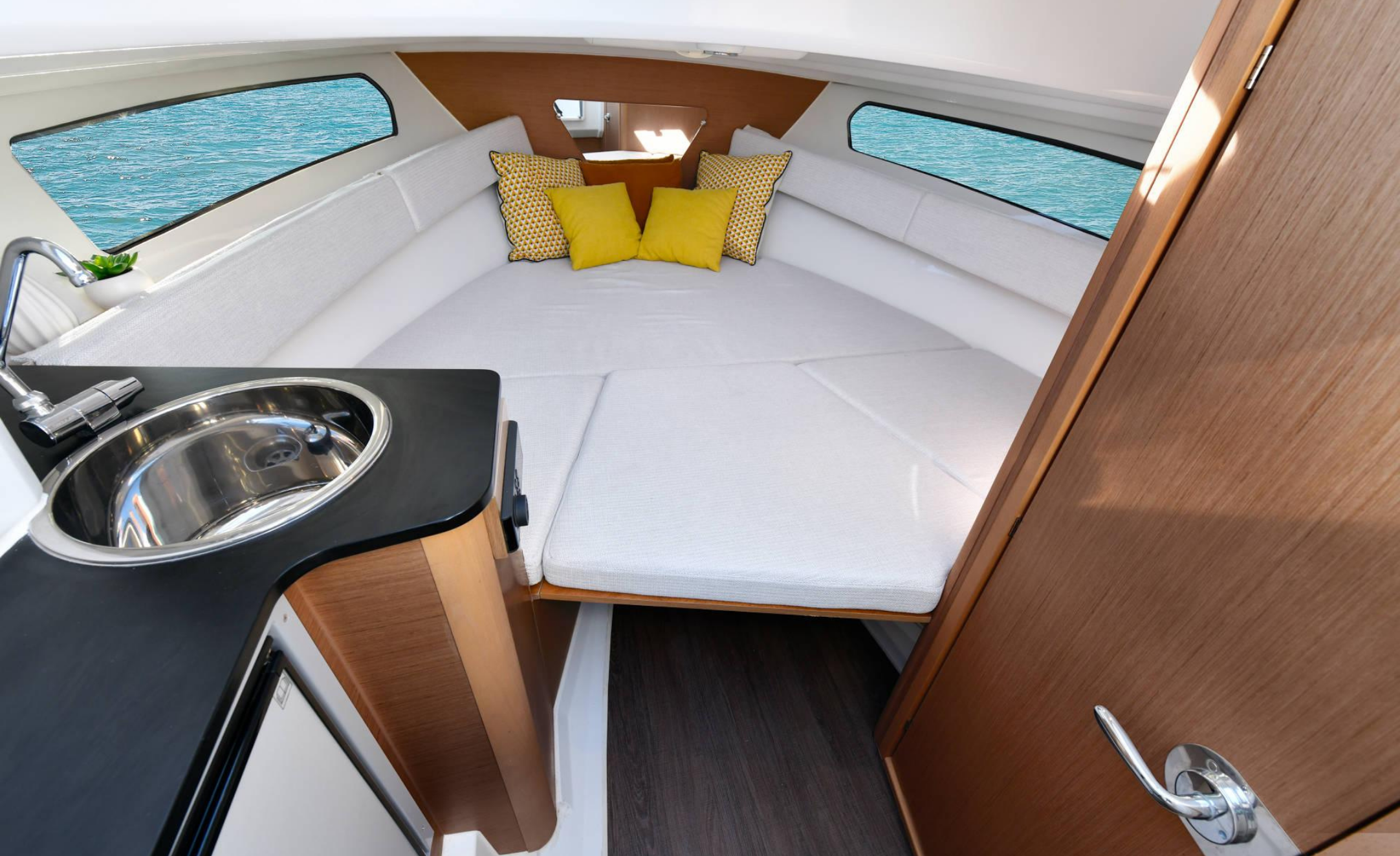 2027 Jeanneau Leader 7.5WA - Image 16