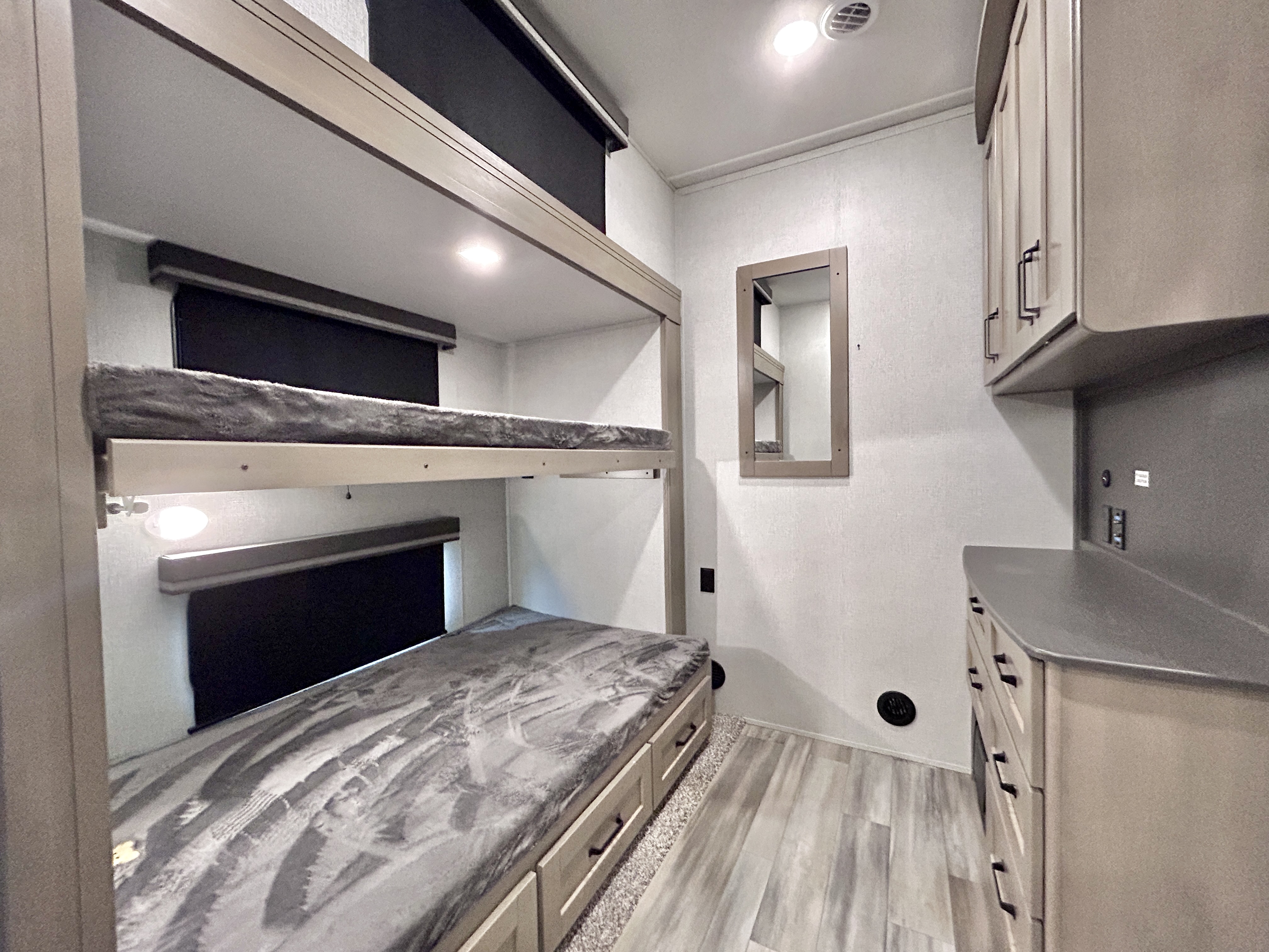 2023 Grand Design Reflection 324MBS - Image 19