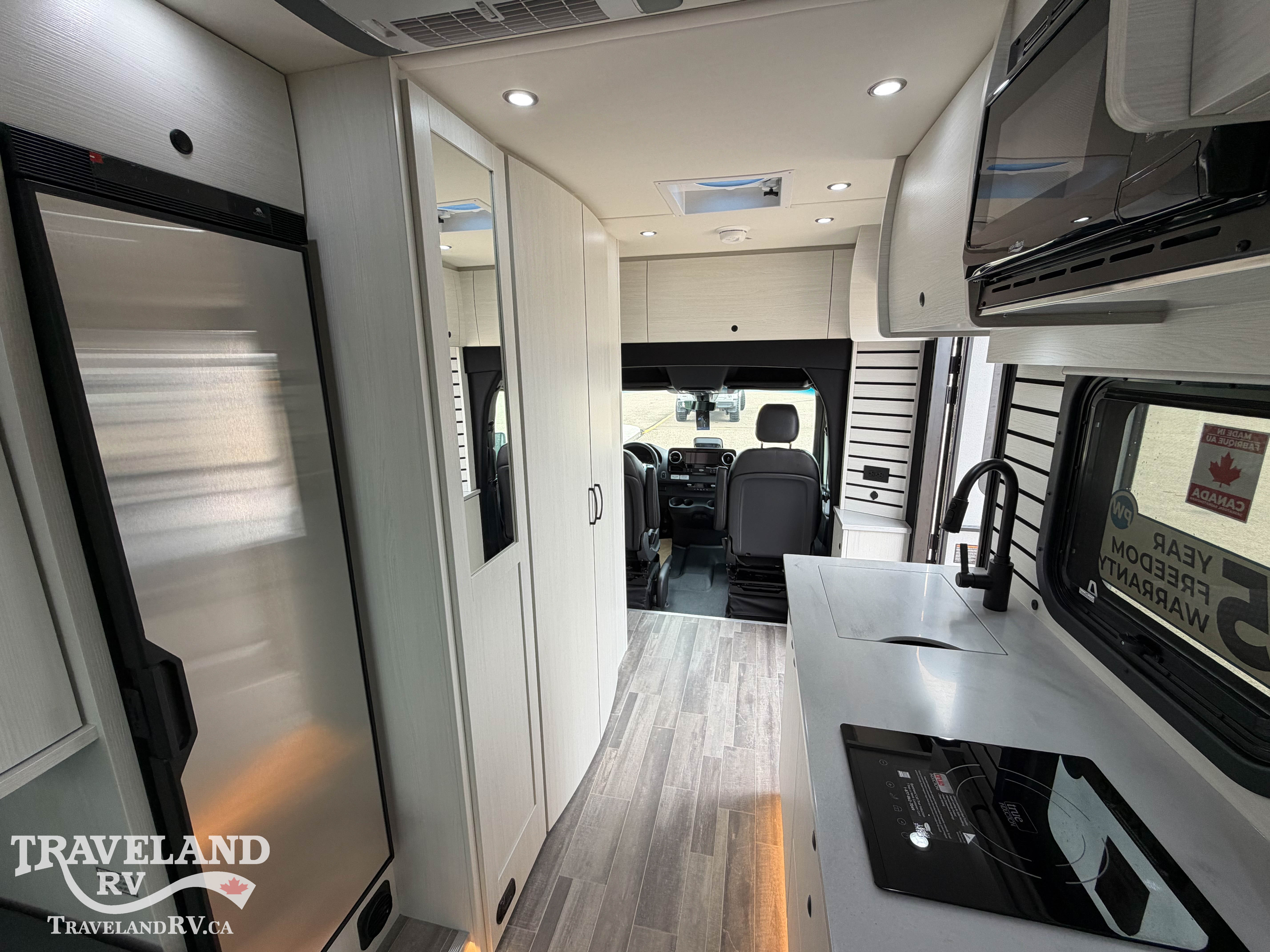 2026 PLEASURE-WAY PLATEAU XL-TS - Image 4