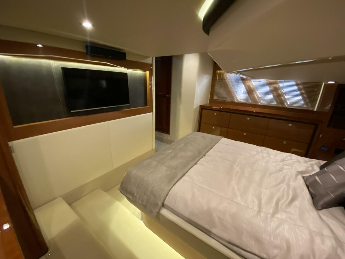 2016 Sea Ray 510 FLY - Image 28