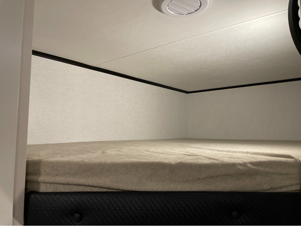 2027 Jayco Jay Feather SL 26BHSL - Image 16