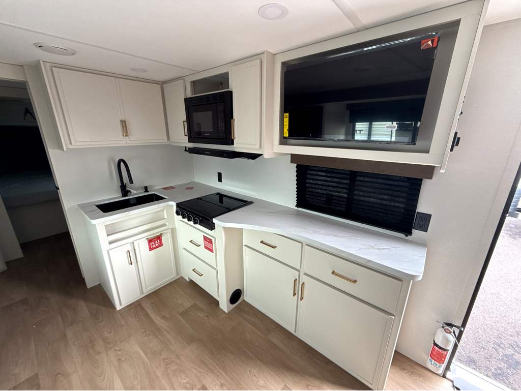 2026 GRAND DESIGN TRANSCEND 265BHT - Image 14