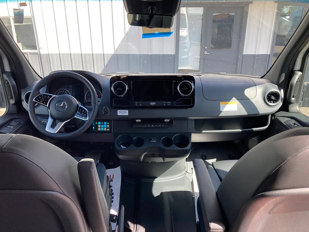 2024 Holiday Rambler Xpedition SL4E - Image 10