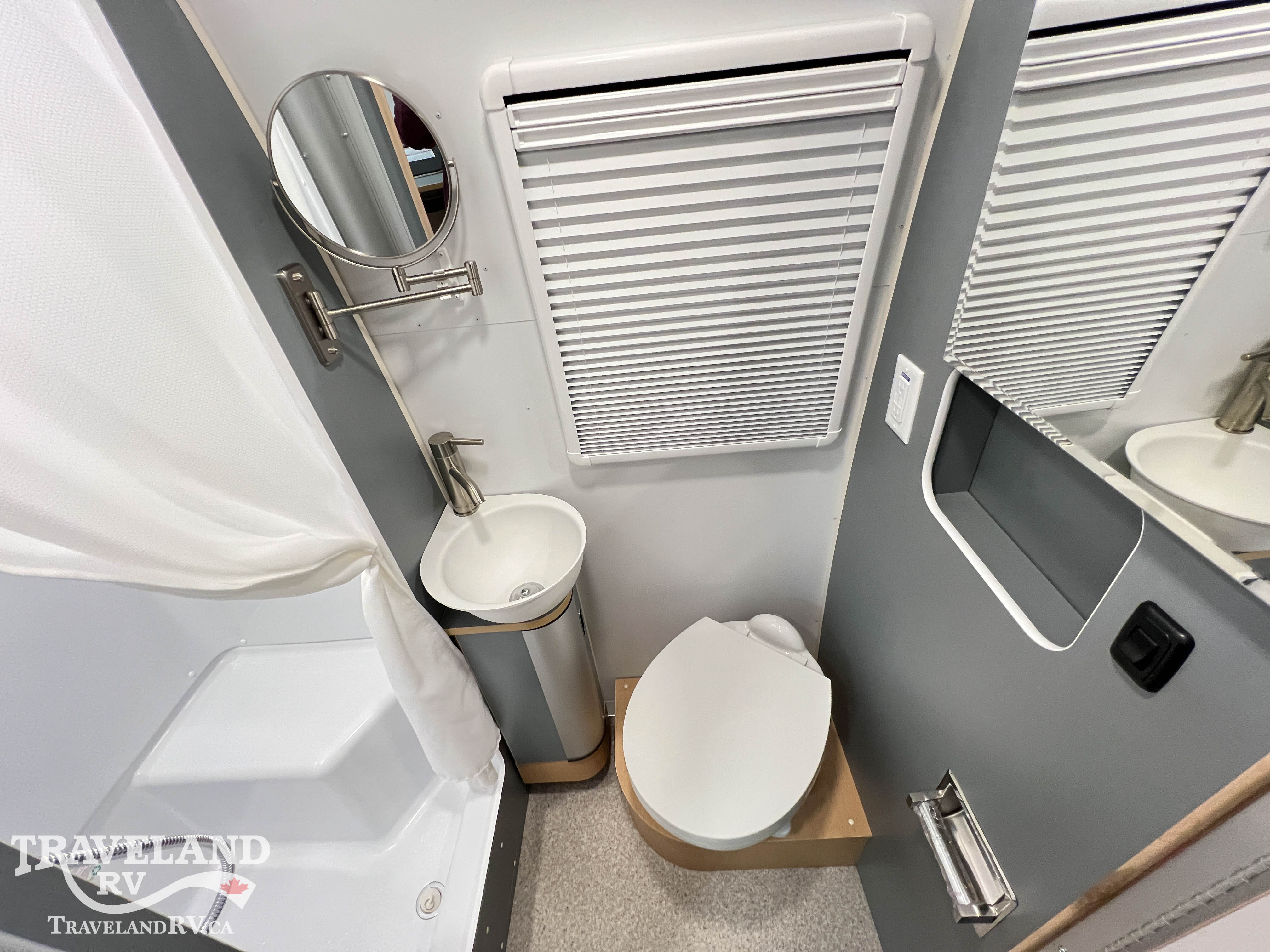 2026 AIRSTREAM 22RB WORLD TRAVELER - Image 27