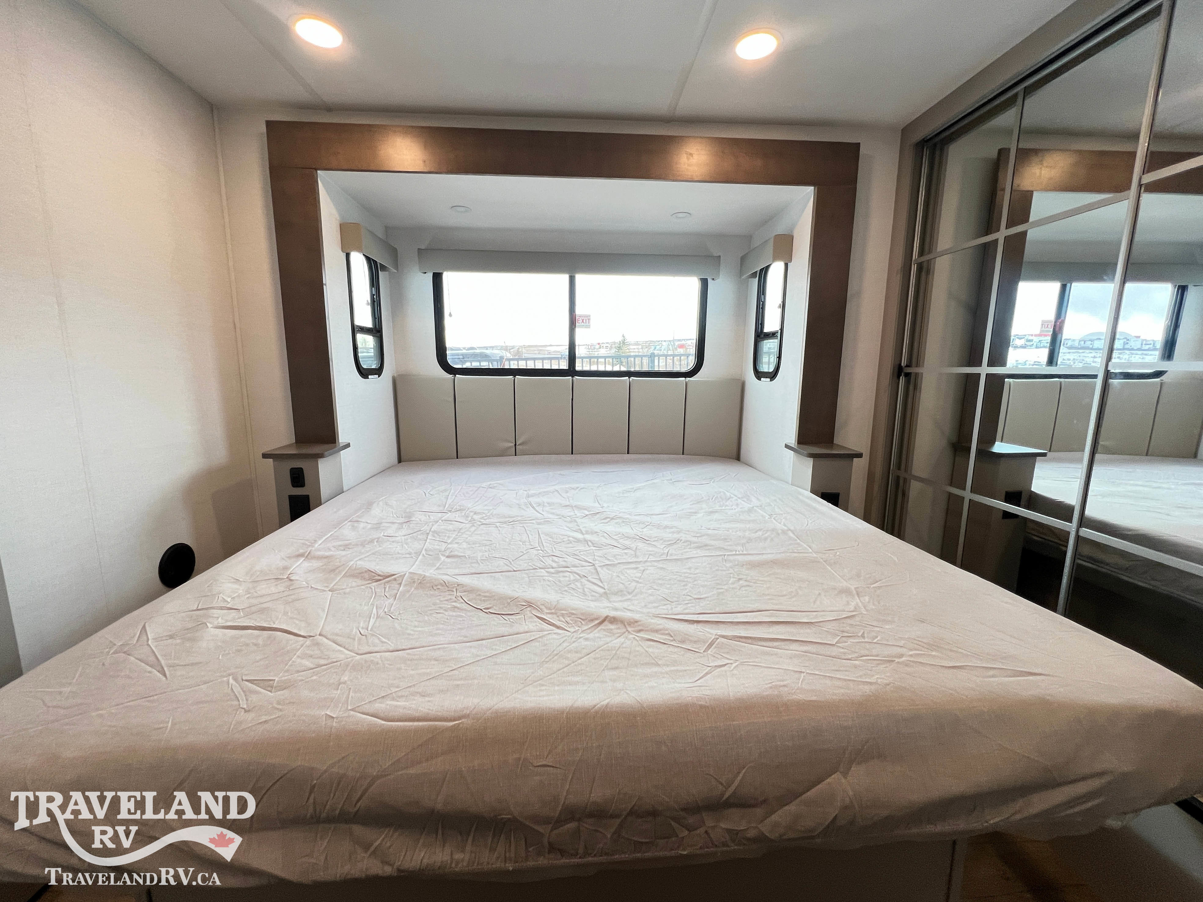 2026 Alliance RV AVENUE 332RL - Image 31