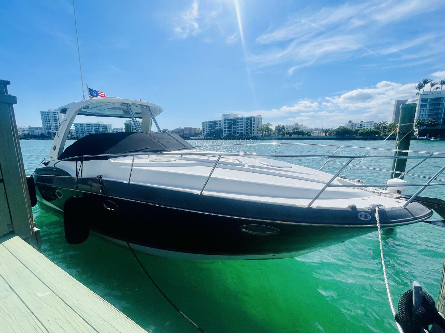 2016 Monterey 335 Sport Yacht - Image 7