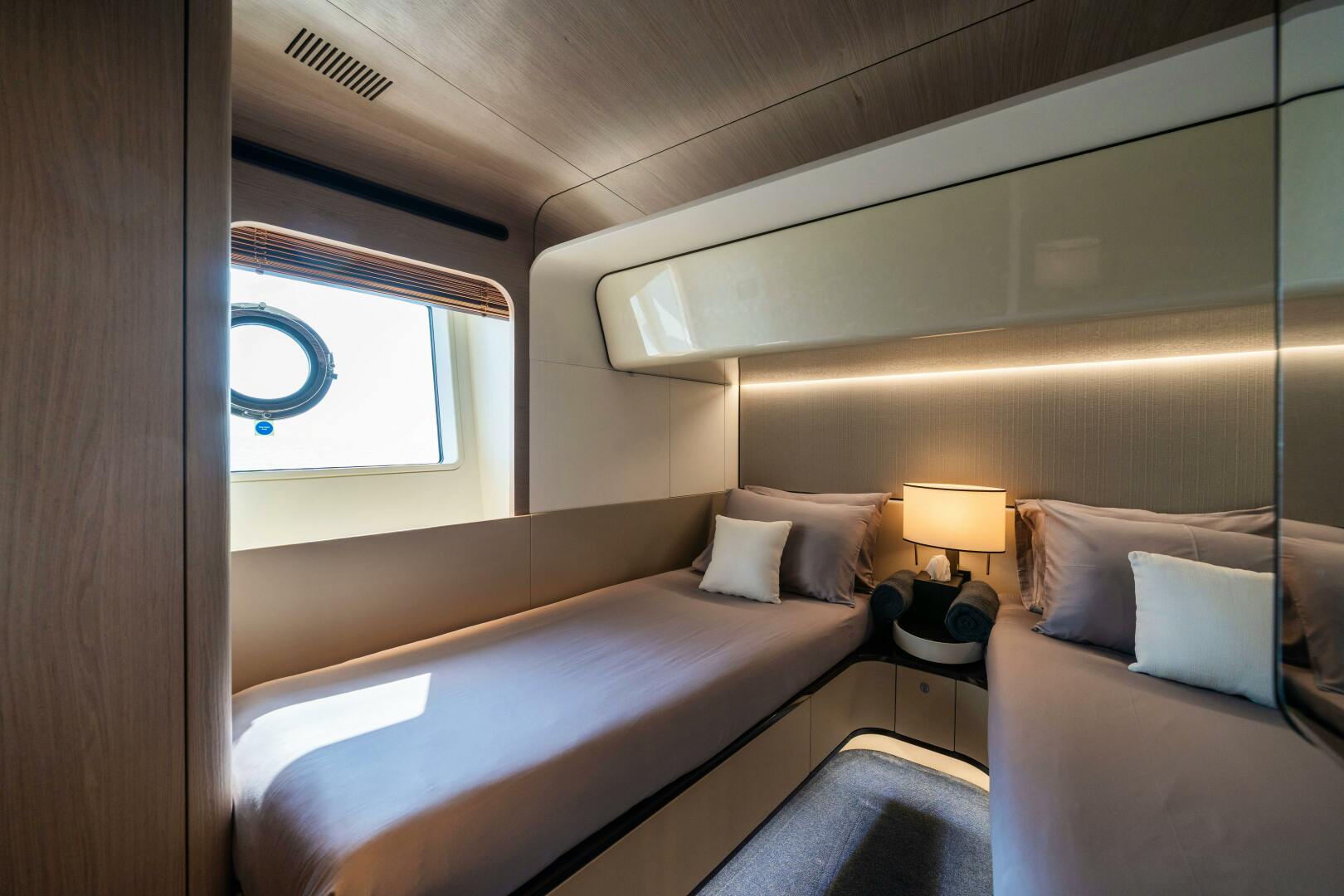 2020 Azimut Grande 27M Base - Image 35