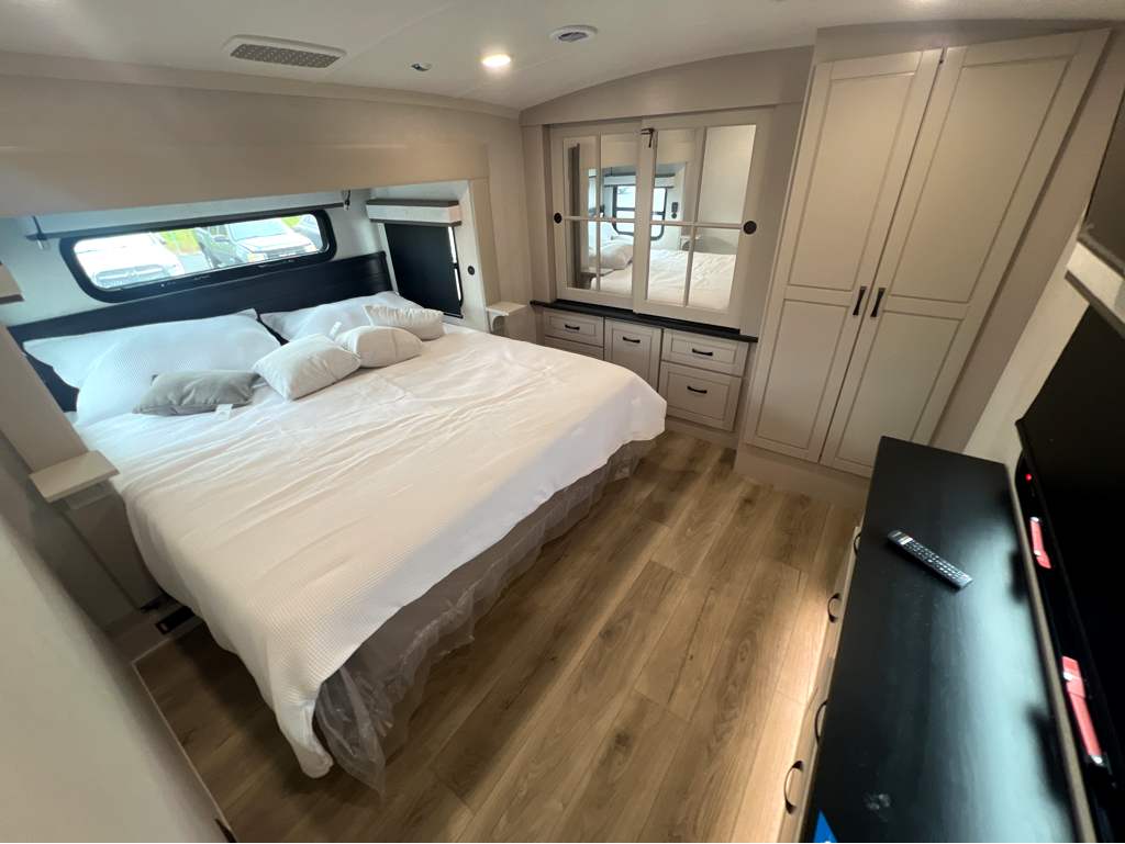 2026 JAYCO NORTH POINT 310RLTS - Image 26