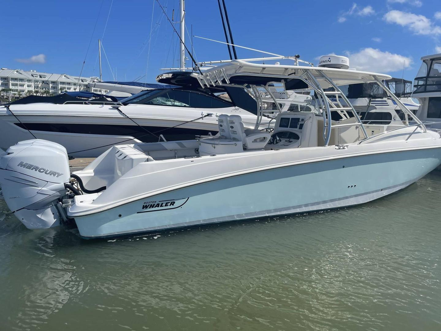 2008 Boston Whaler 320 Outrage Cuddy Cabin - Image 32