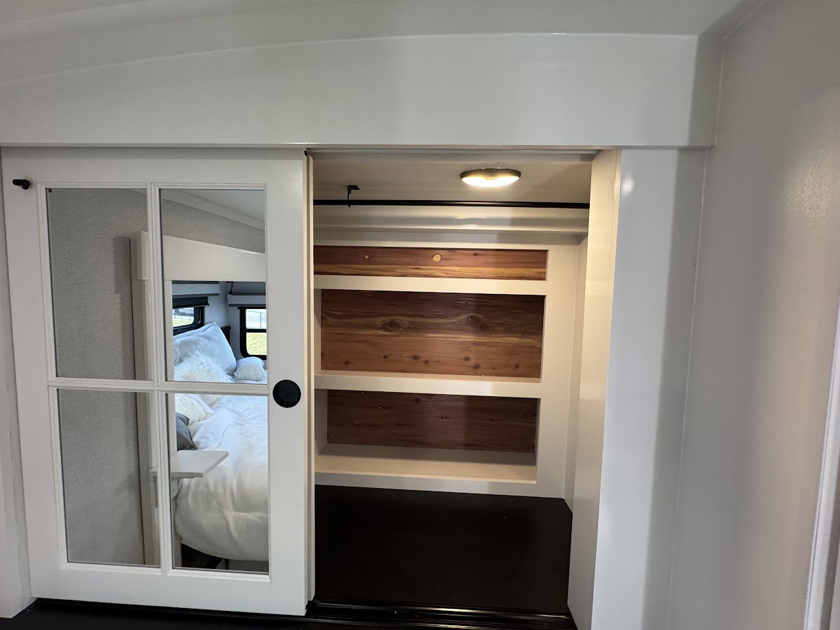 2026 JAYCO PINNACLE 32RLTS - Image 56