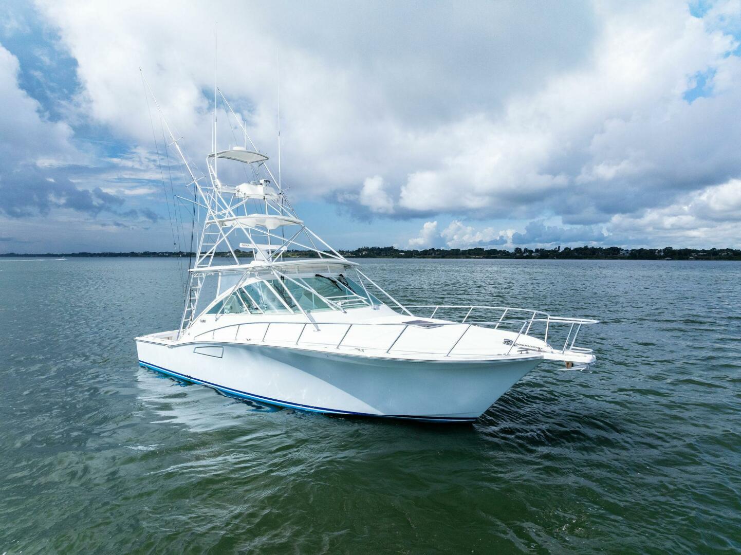 2004 Cabo 40 Hardtop Express - Image 2