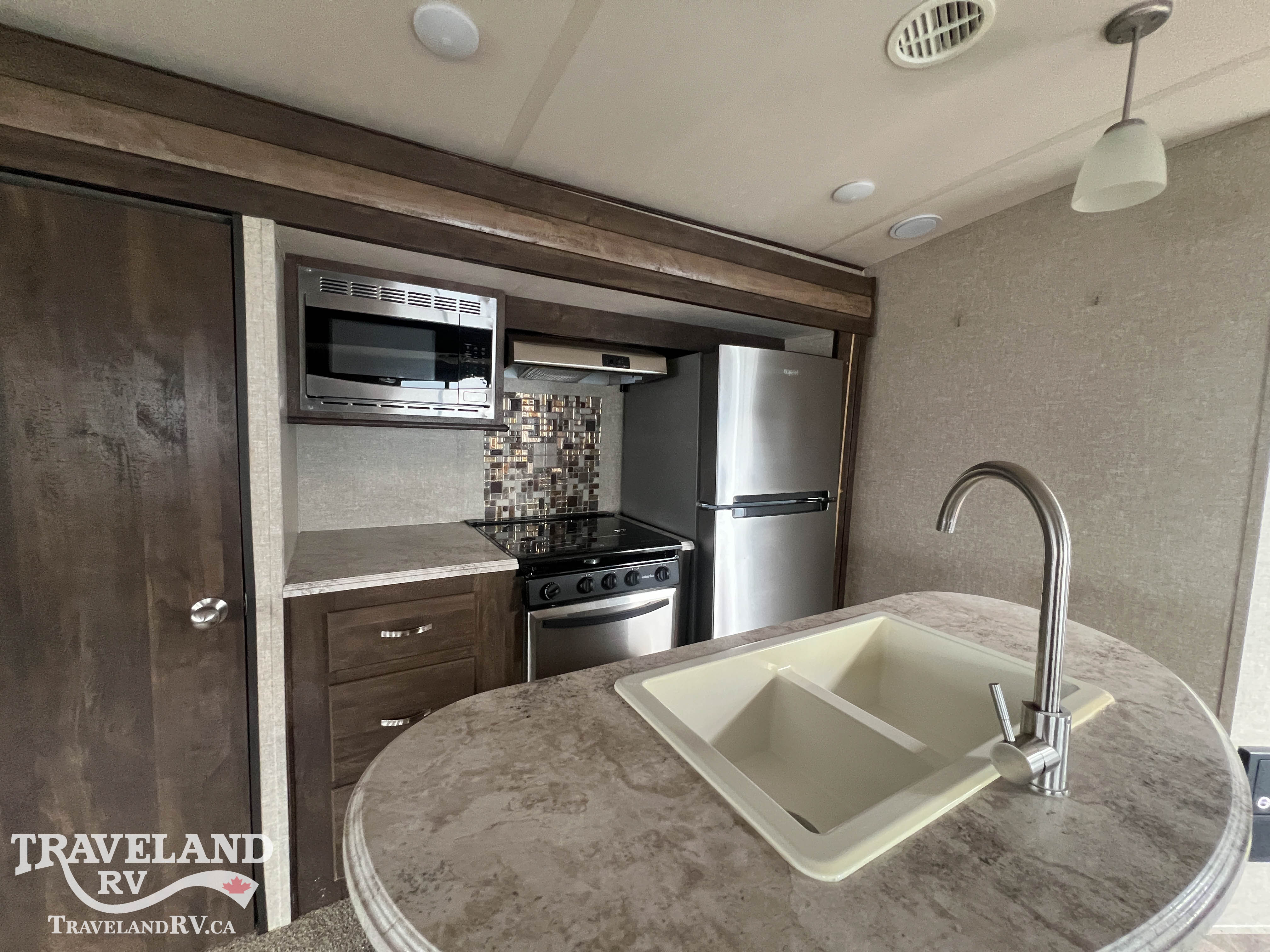 2019 Forest River Vibe 288RLS - Image 13
