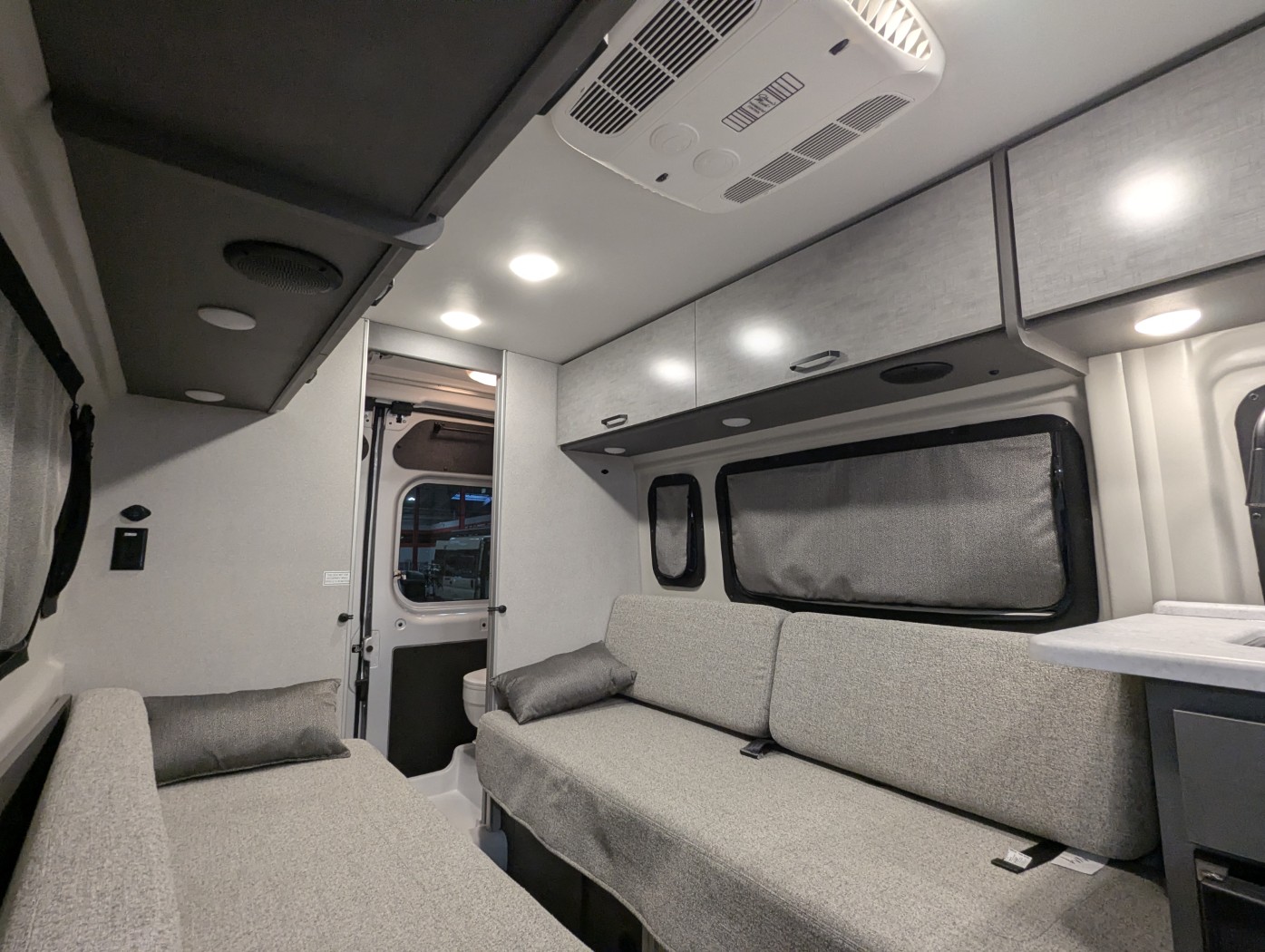 2026 Thor Motor Coach Tellaro 20LS - Image 14
