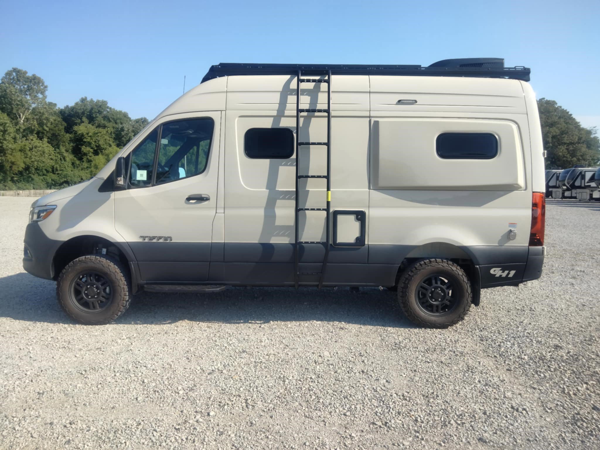 2026 TIFFIN GH1 - Image 8