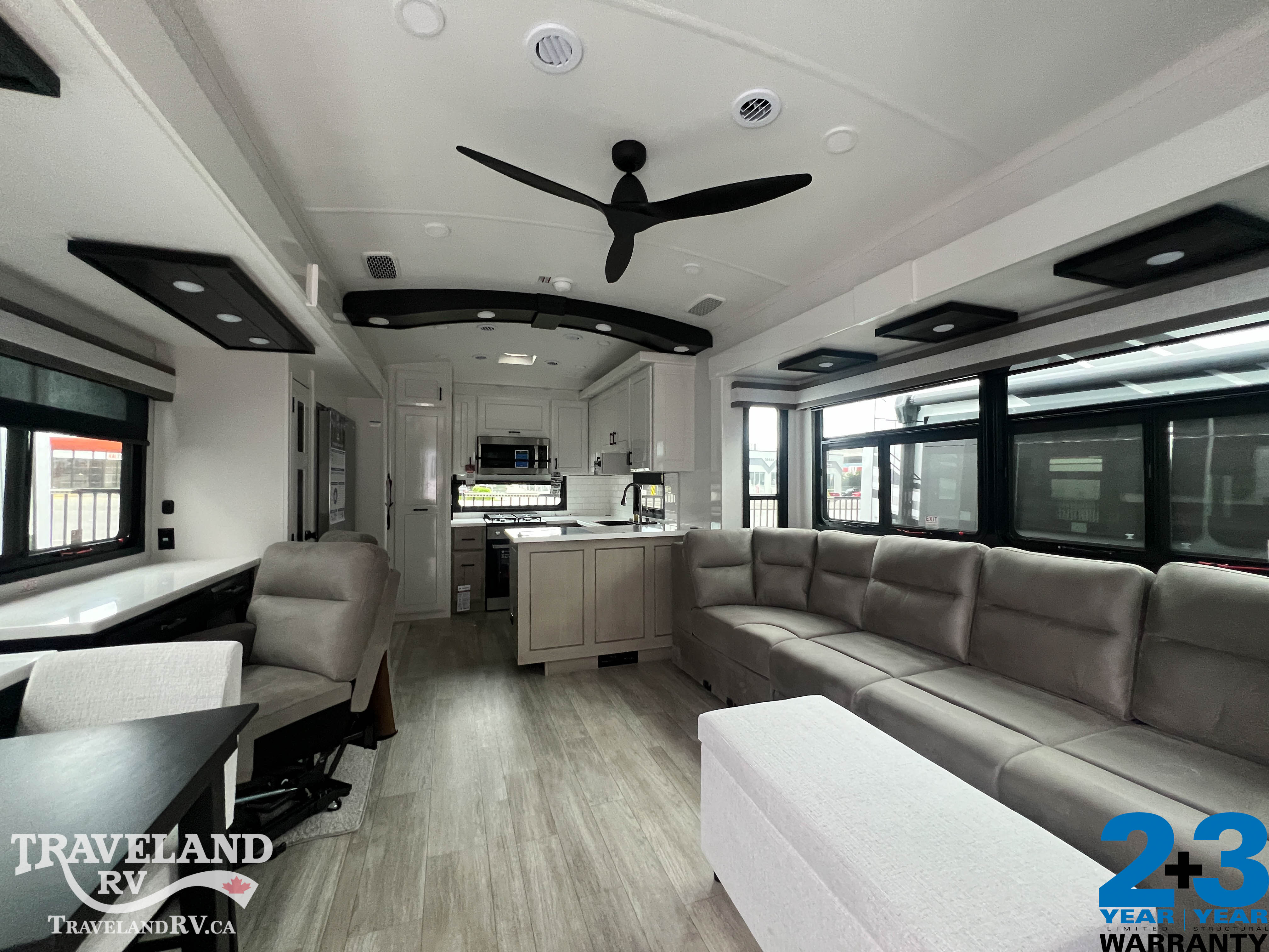 2026 Jayco Pinnacle 38FBRK - Image 3