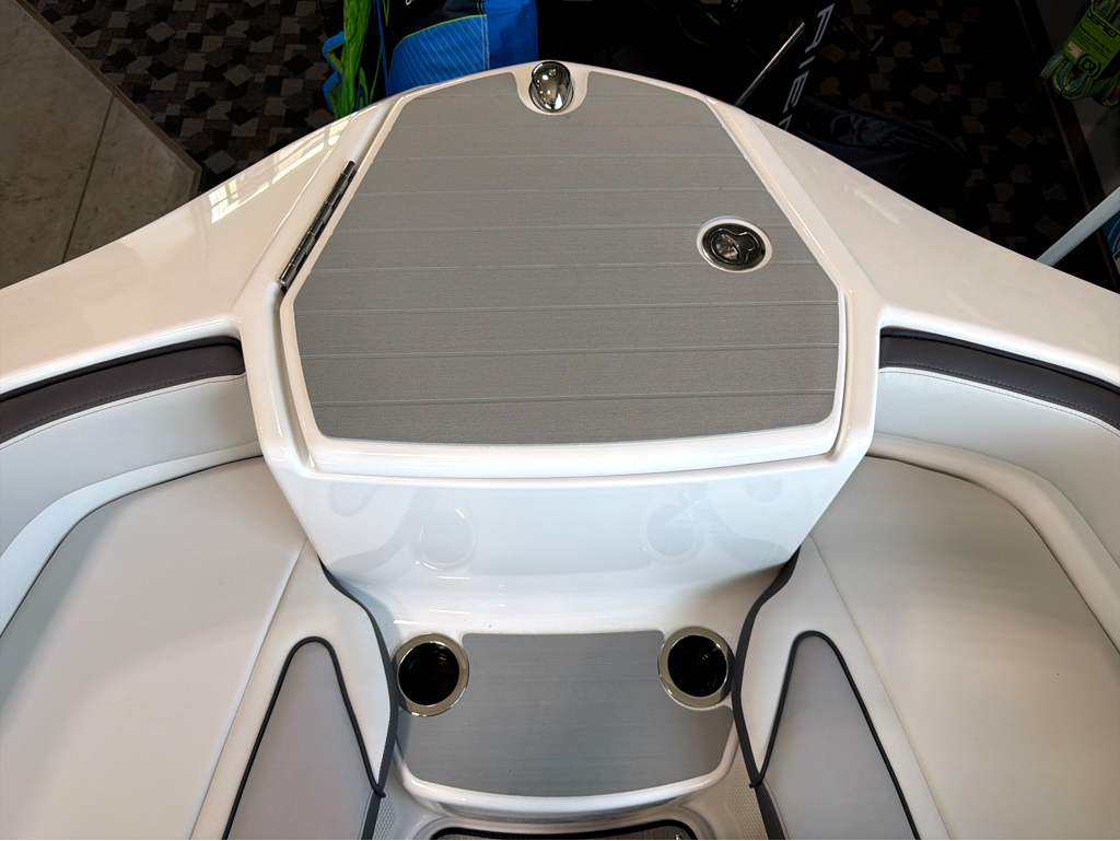 2026 Yamaha Boats AR250 - Image 22