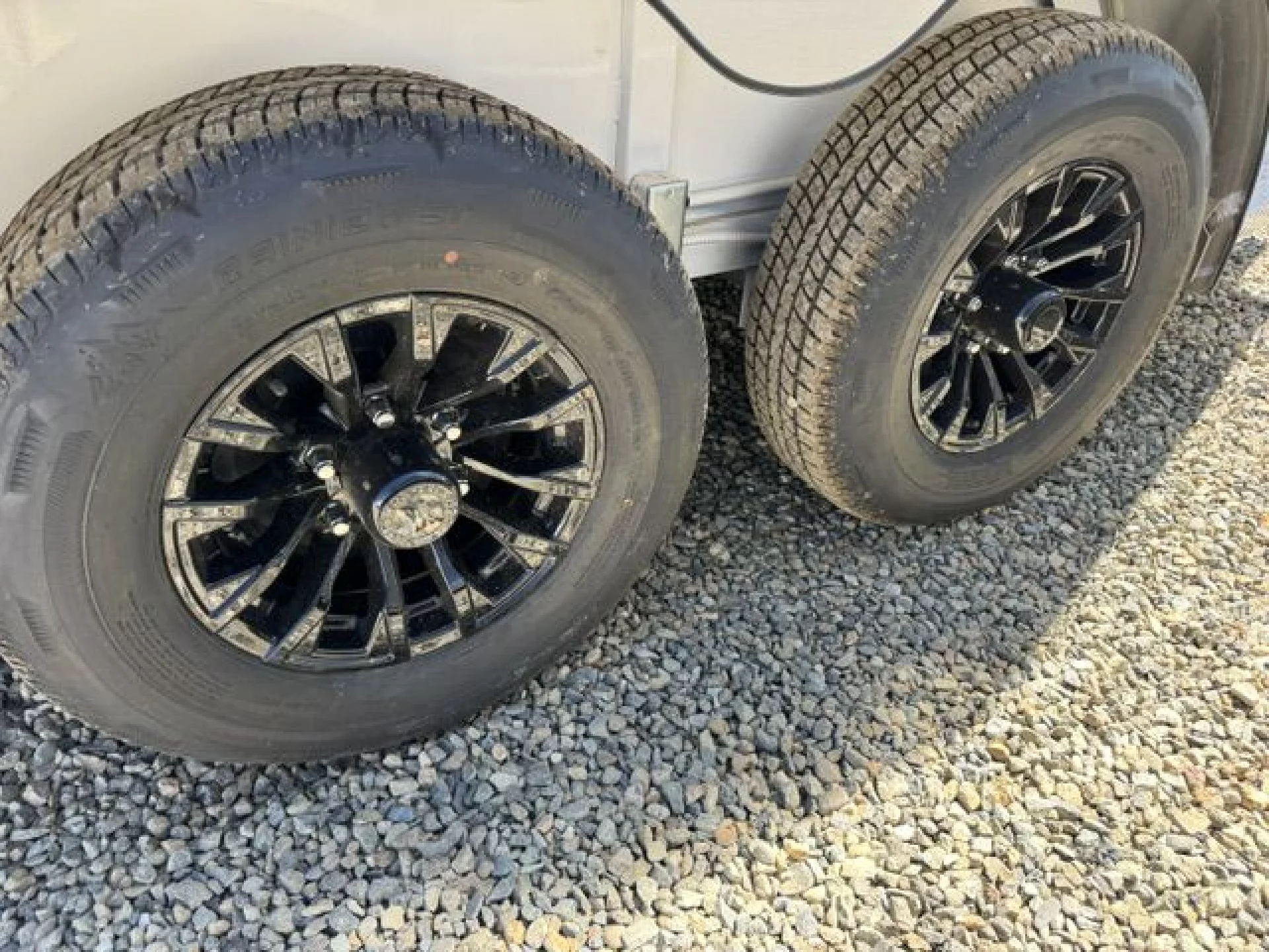 2027 TRAILS WEST ADVENTURE II 17' STOCK - Image 7
