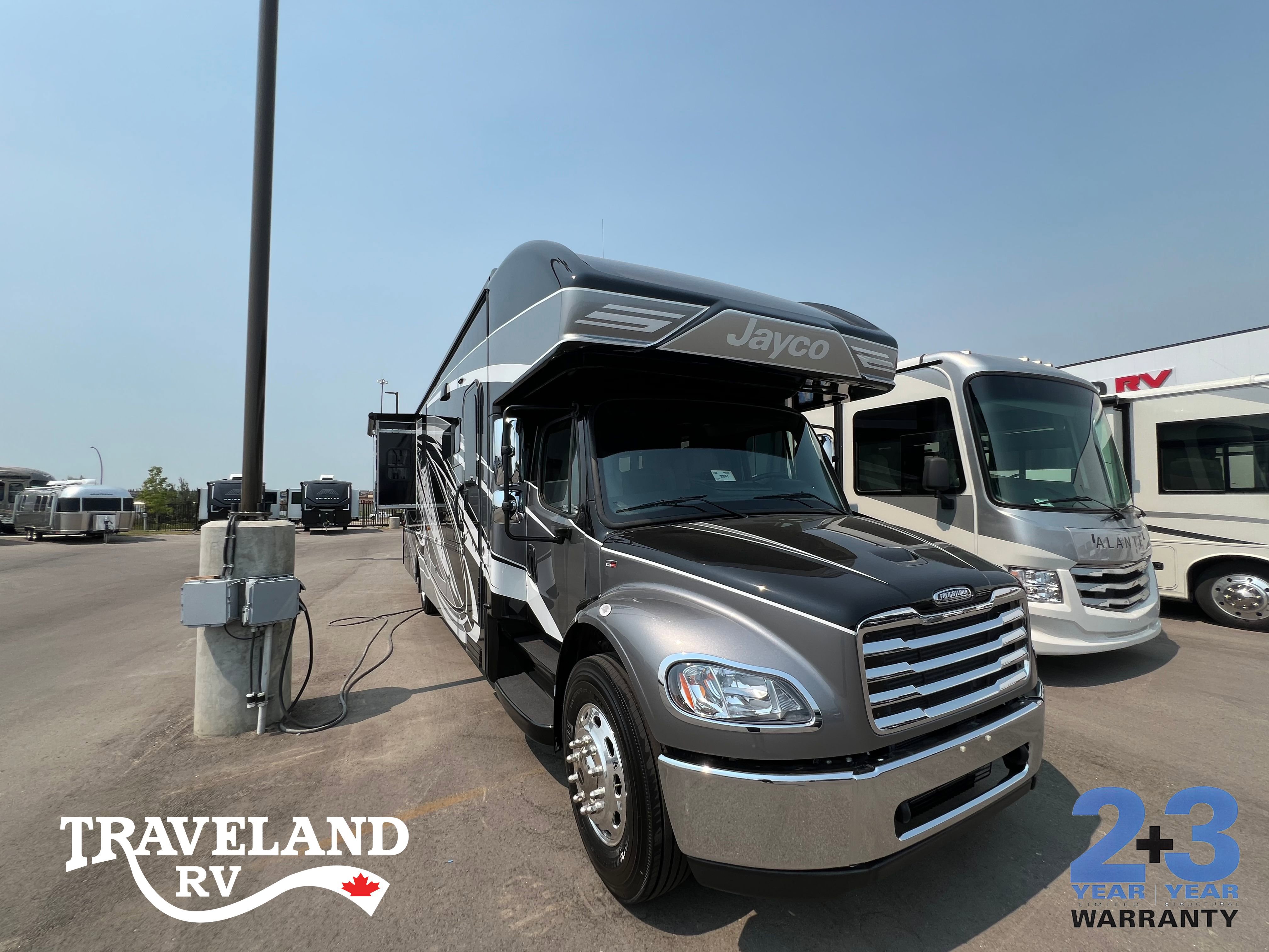 2025 Jayco Seneca Prestige 37K - Image 27