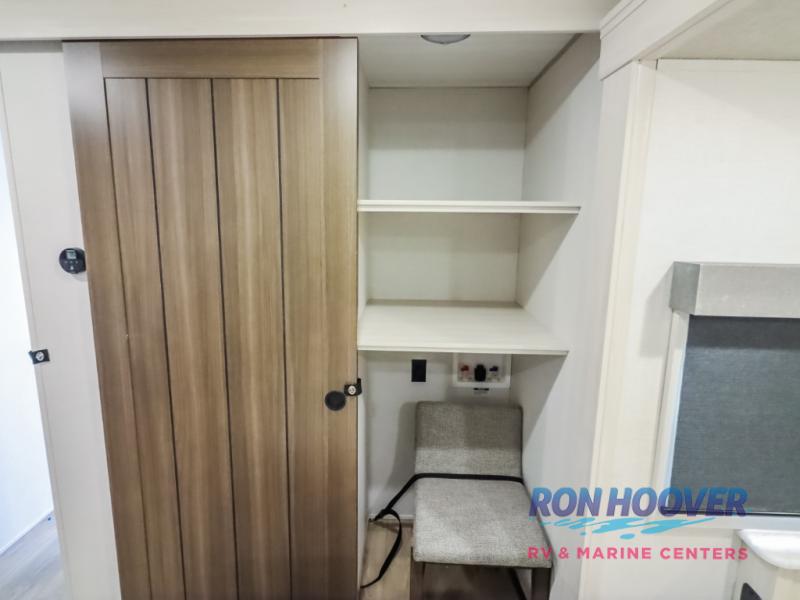 2026 FOREST RIVER 302RDBS - Image 31