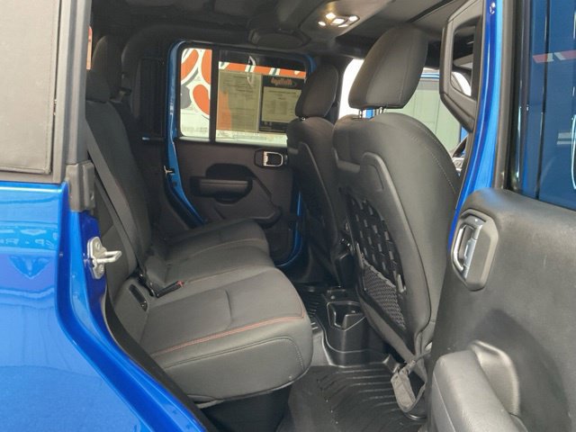 2022 Jeep Gladiator Crew Cab Rubicon 4WD - Image 24