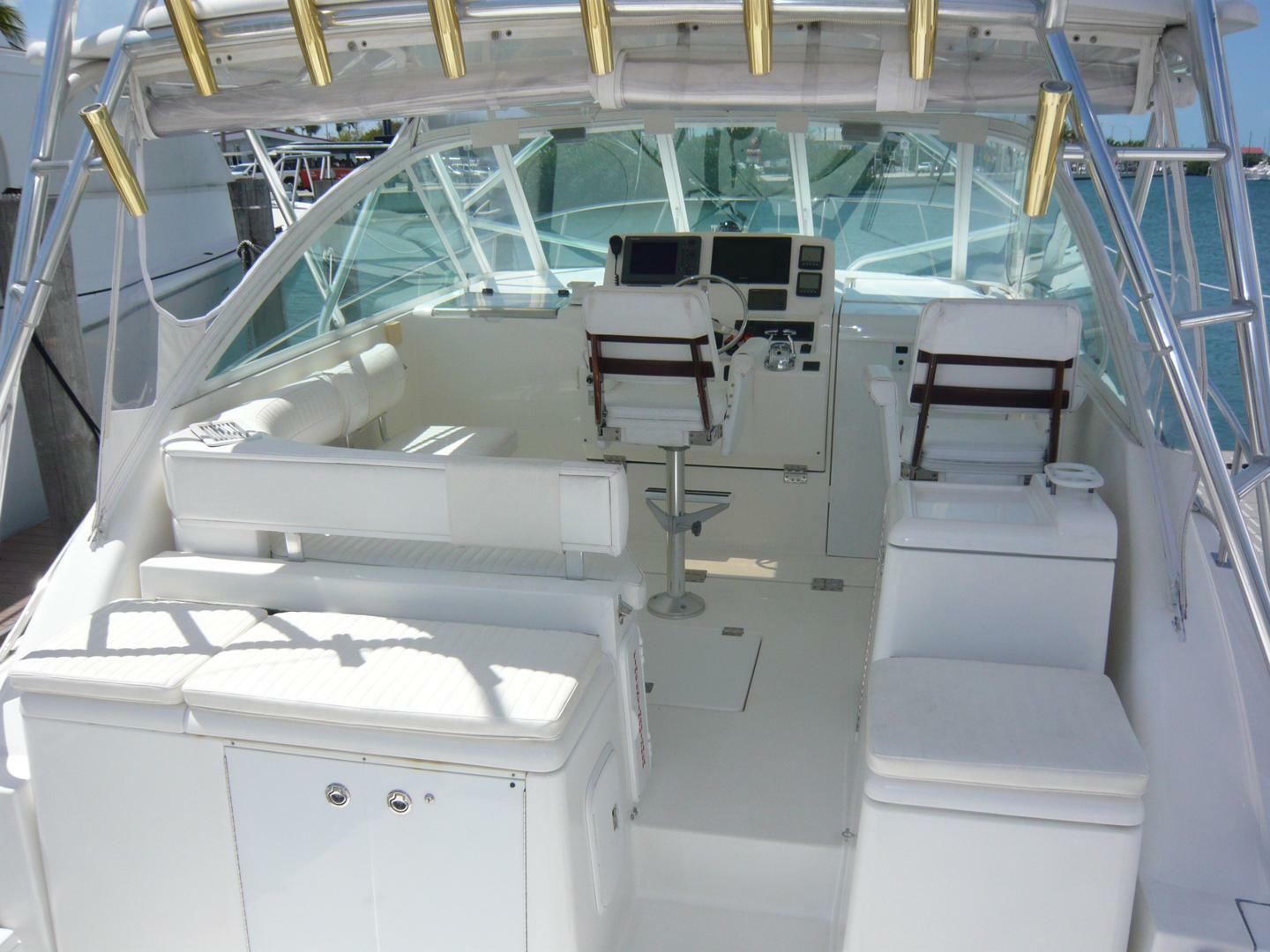 2004 Rampage 38 Express - Image 17