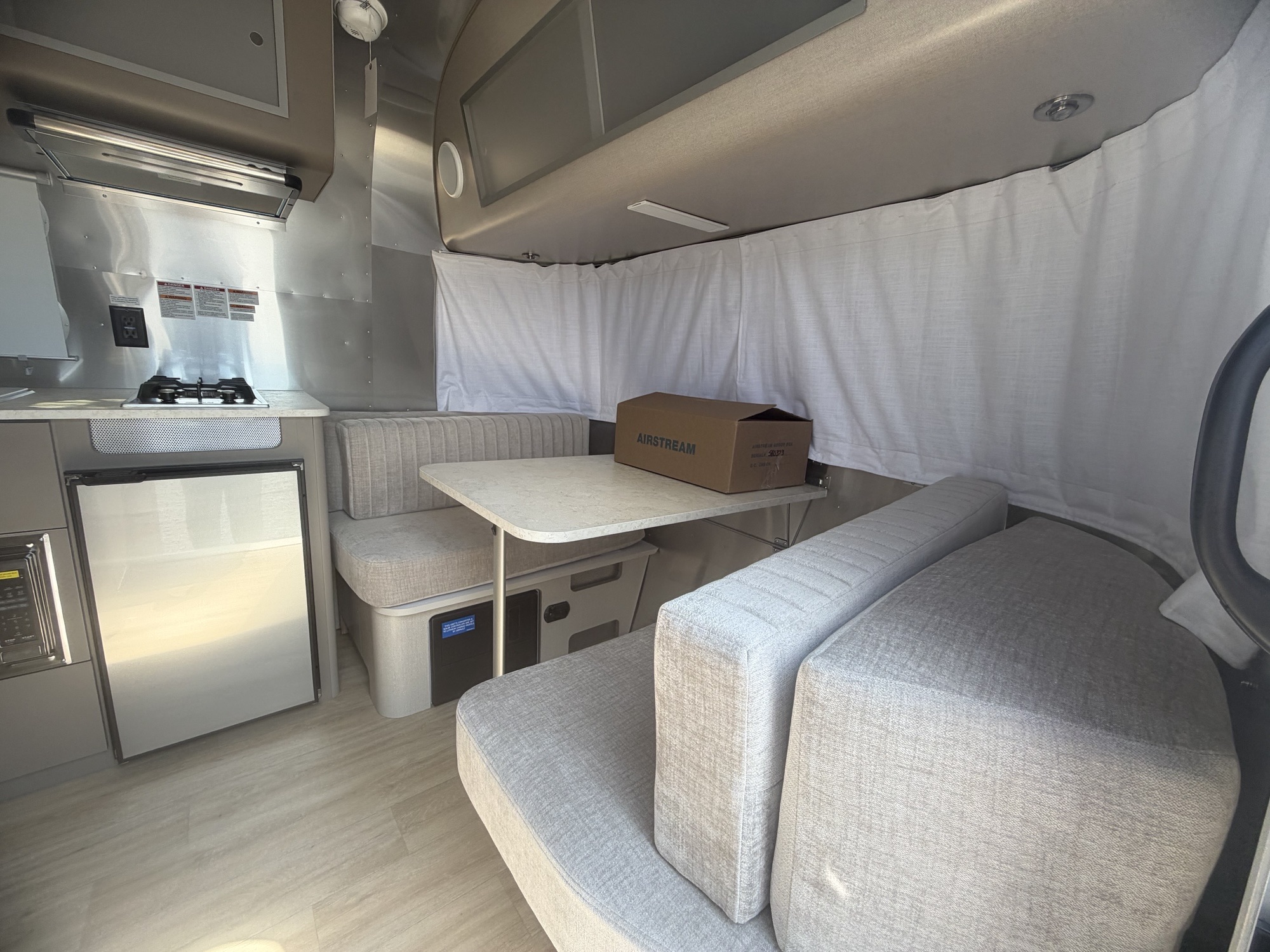 2027 AIRSTREAM CARAVEL 16RB - Image 1