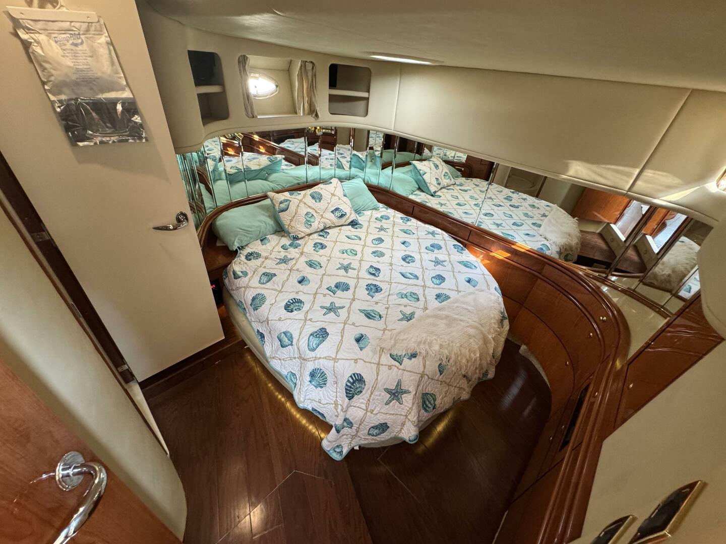 2001 Sea Ray 540 Sundancer - Image 26