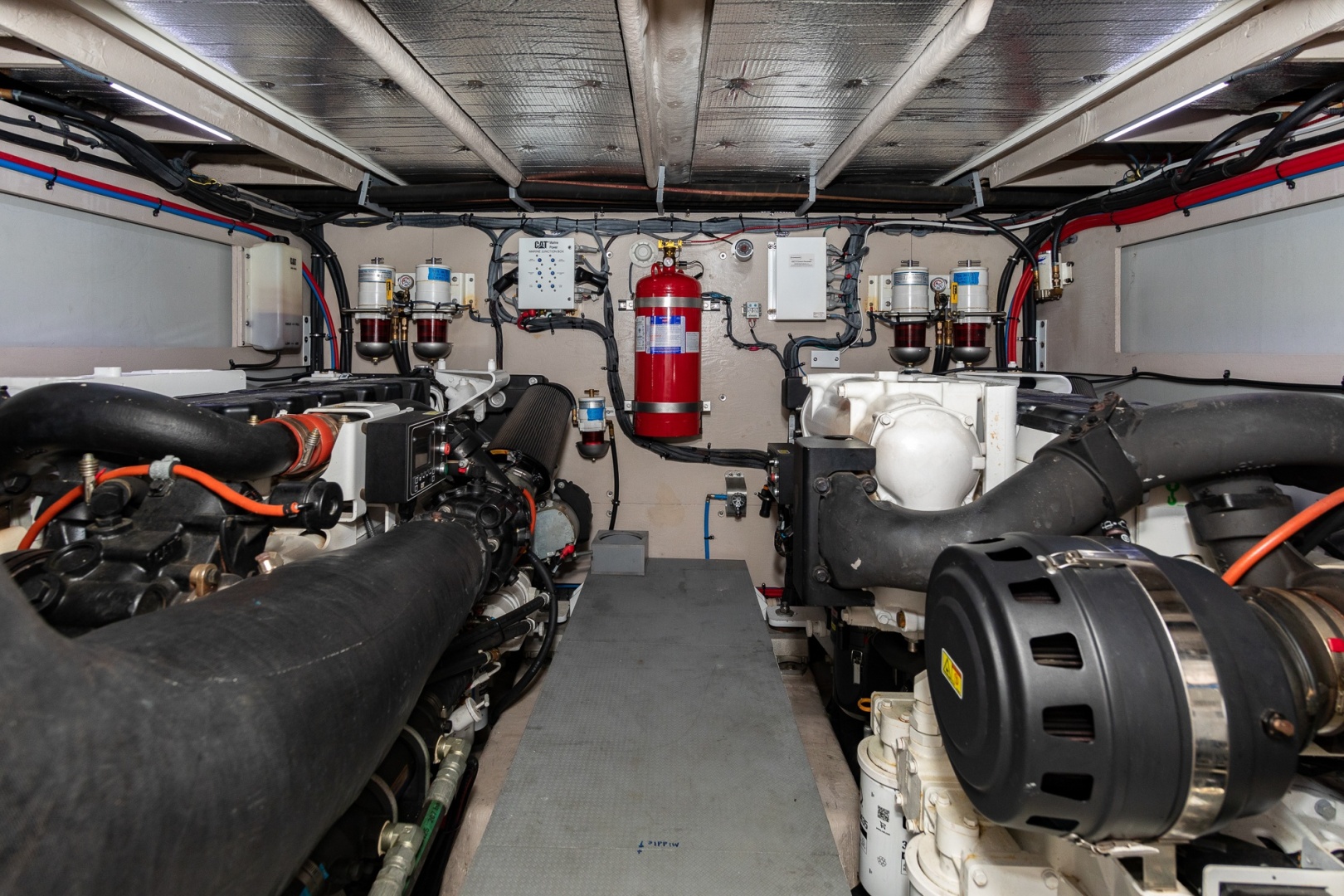 2018 Sea Ray L650 FLY - Image 63