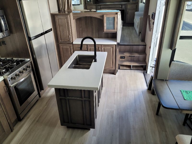 2021 Grand Design Solitude 382WB - Image 17