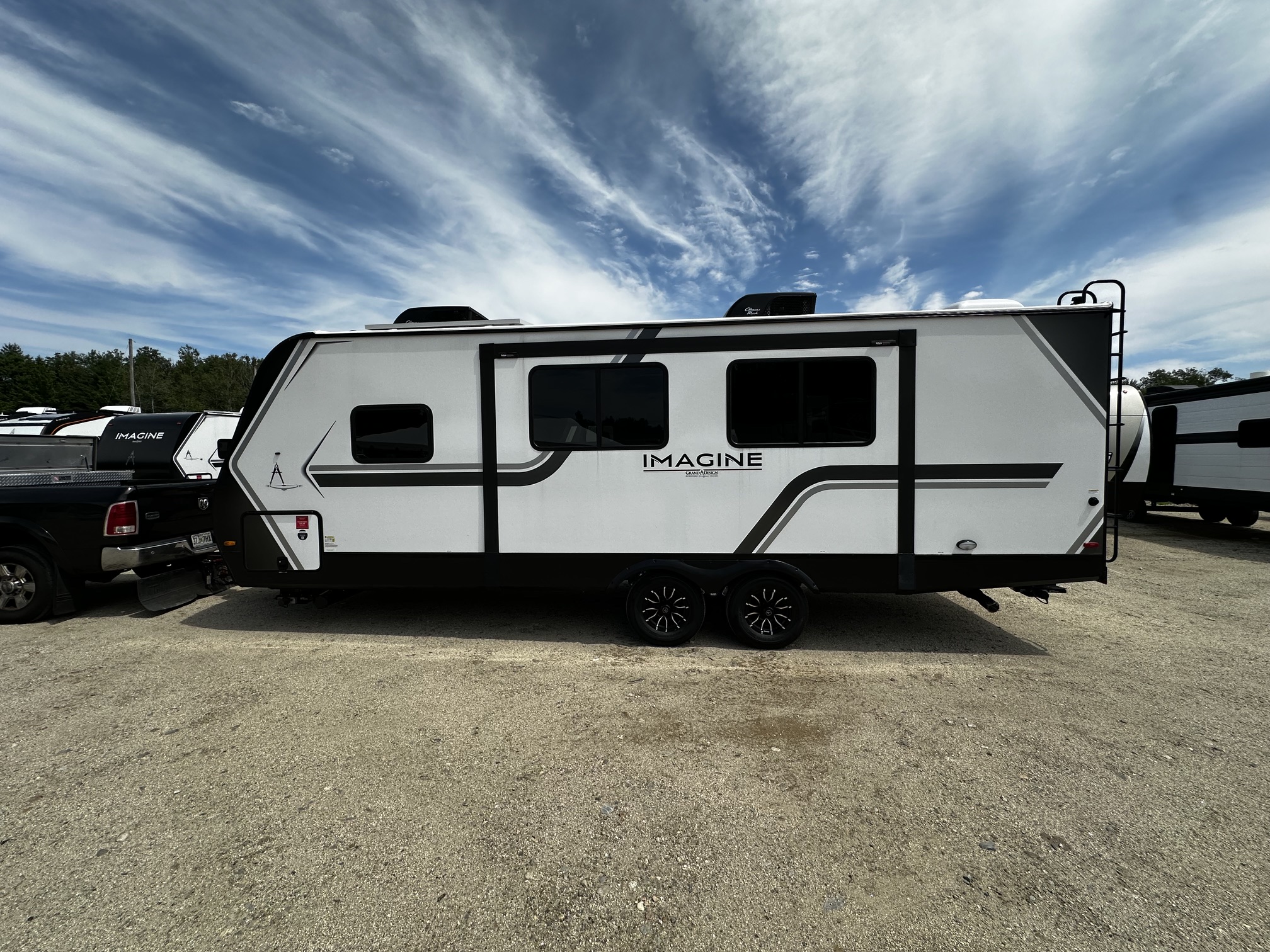 2027 Grand Design Imagine 2600RB - Image 3