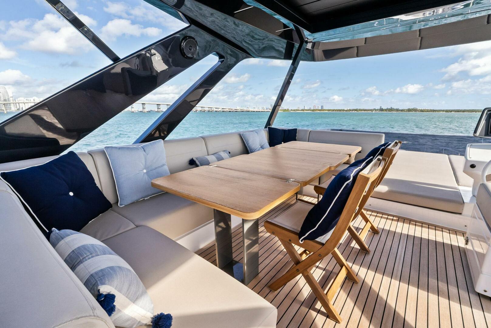 2024 Ferretti Yachts 720 - Image 39