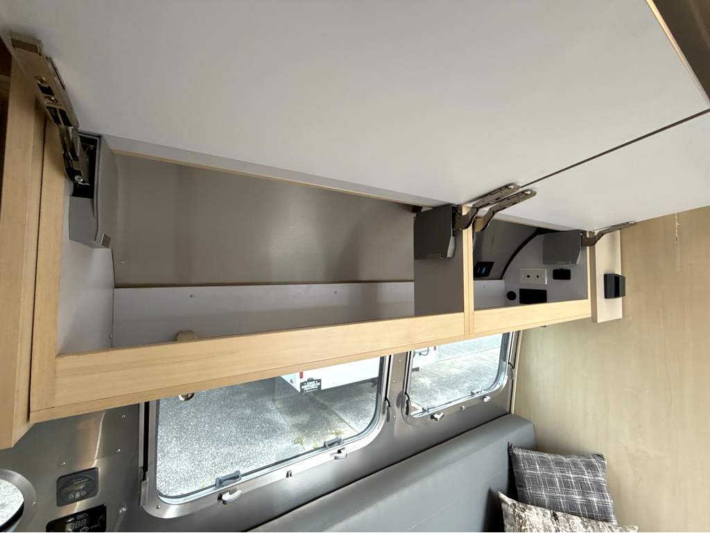 2026 AIRSTREAM FLYING CLOUD 30FBBQ - Image 15